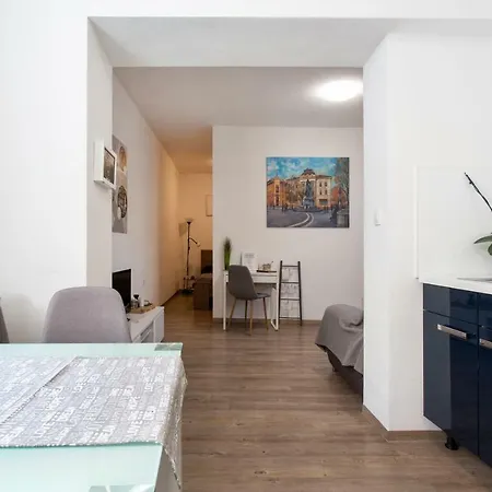 Apartment District